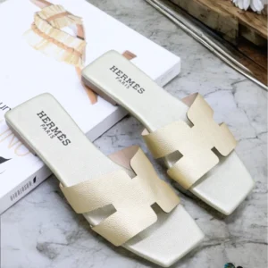 SANDALIA PLANA HERMES